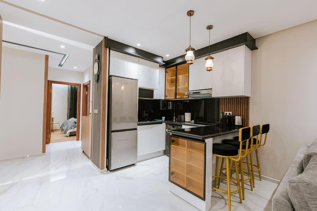 Confort Royal Et Luxueux A Cote De Marina Apartment